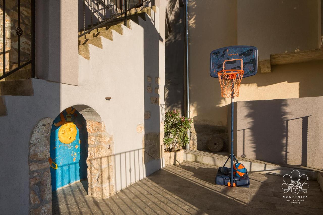 Mondinica Heritage House - Heated Pool Dobrinj エクステリア 写真